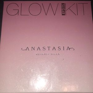 Anastasia Beverly Hills Glow Kit New